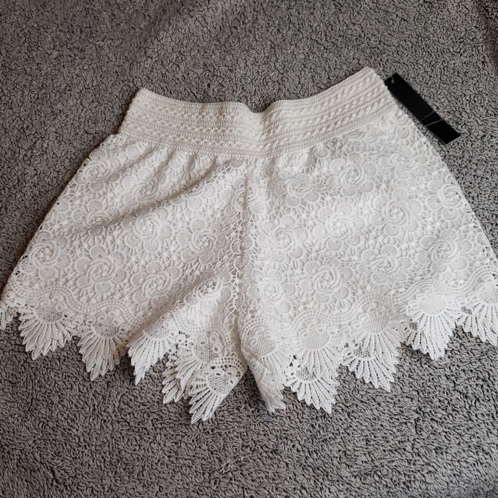 White lace shorts